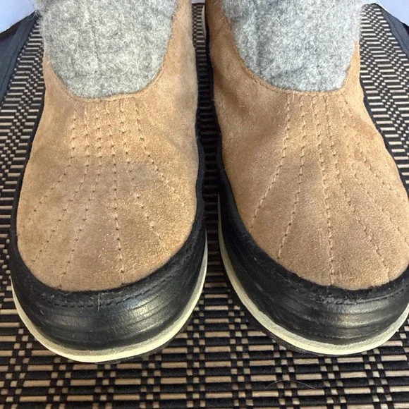 Sorel Brown and Gray Winter Boots - Picture 6 of 13